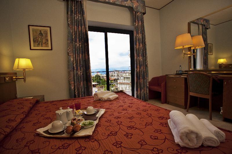 Hotel Augustus à Ottaviano Extérieur photo