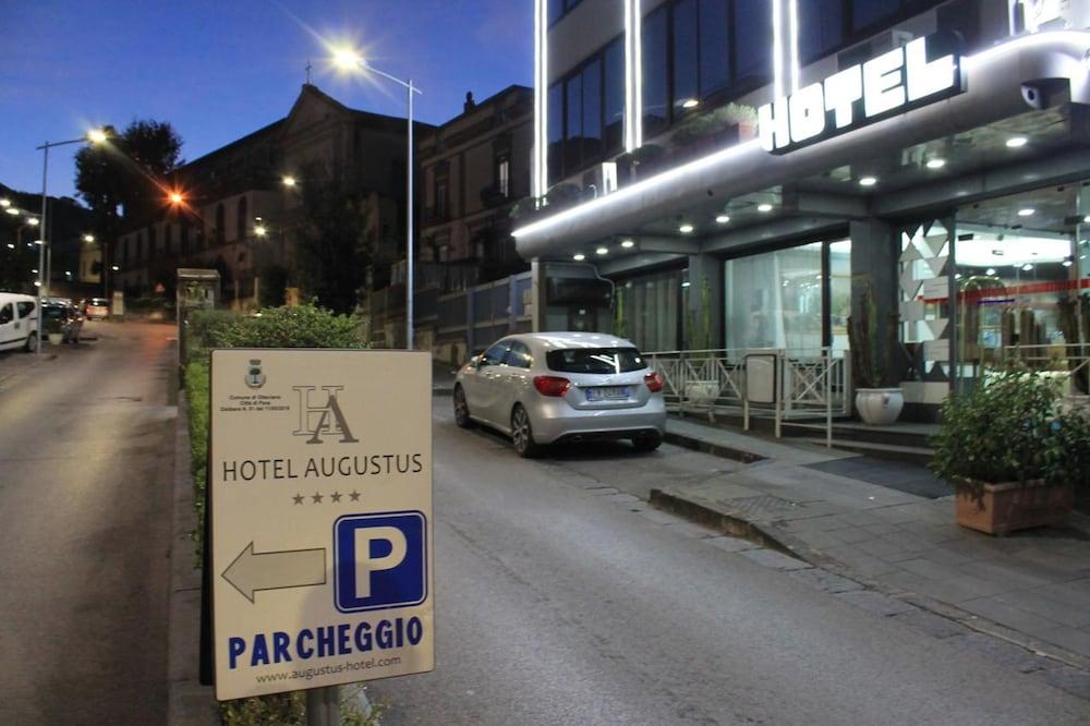Hotel Augustus à Ottaviano Extérieur photo
