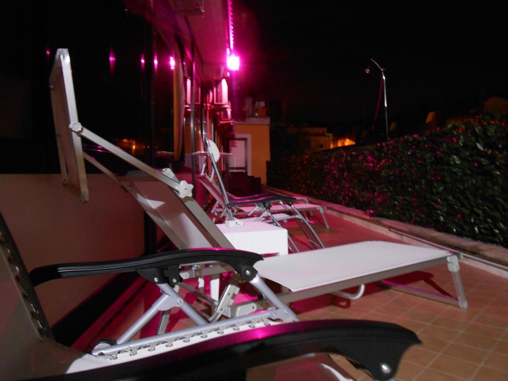Hotel Augustus à Ottaviano Extérieur photo