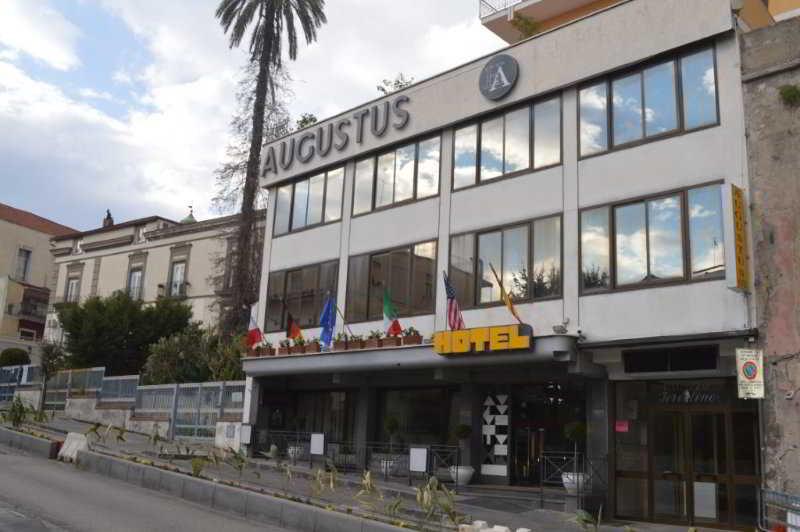 Hotel Augustus à Ottaviano Extérieur photo