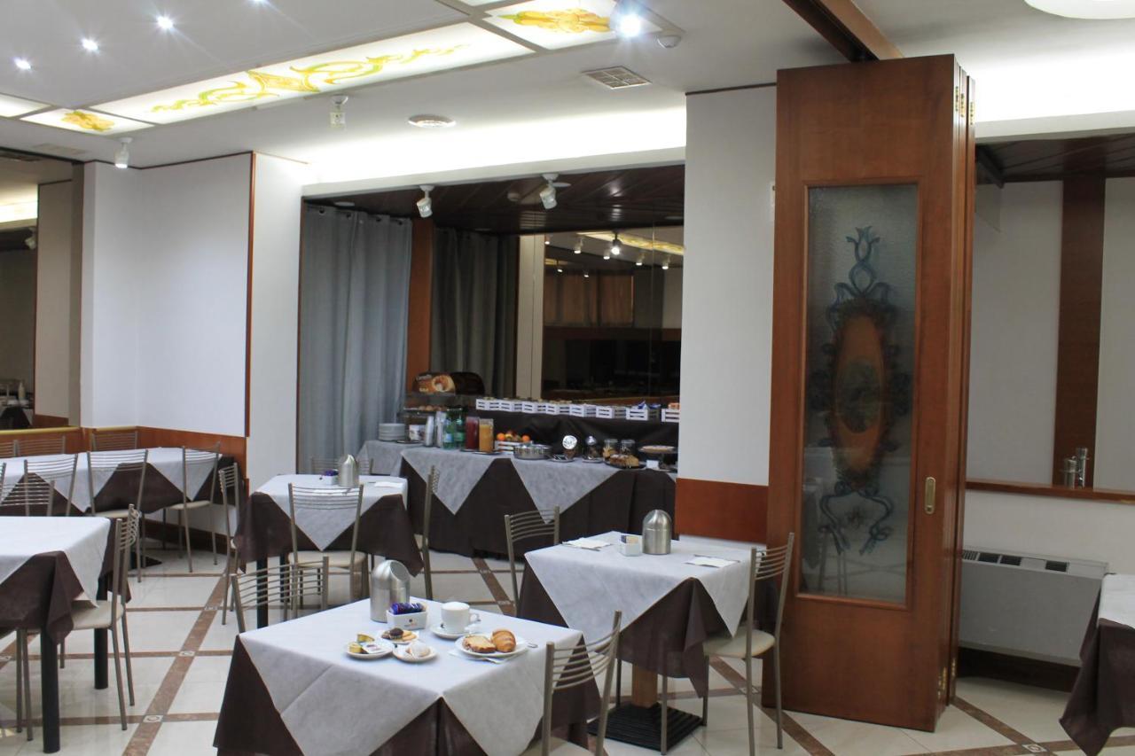 Hotel Augustus à Ottaviano Extérieur photo